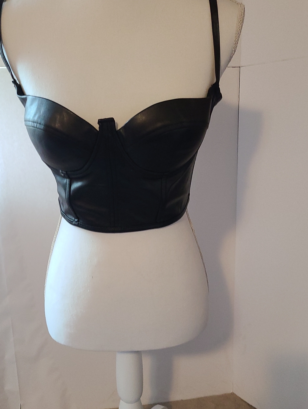Charlotte Russe Black Faux Leather Bustier • Y2K • Goth • Cosplay • Size M